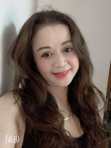 Uyên Trần – Vui vẻ đơn giản