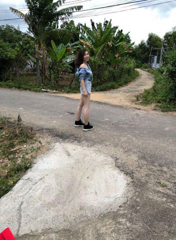 Lanh – Ít nói hoà đồng thích du lịch