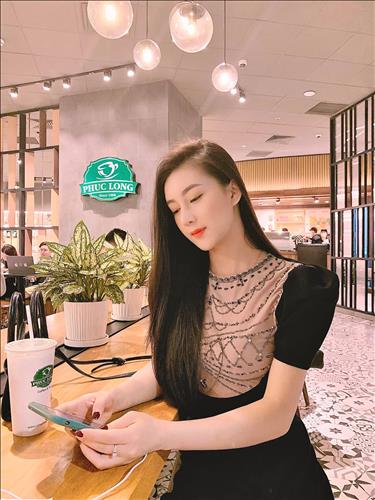 Vũ Hà My  –
Trưởng thành, yêu thương v…..