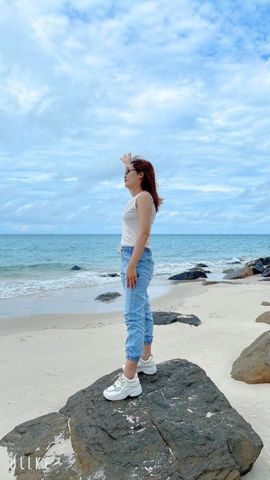 HỒNG THẮM – Là người vui vẻ, có trách n…..tình yêu