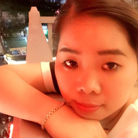 Uyen Ngô – Vui vẻ hoà đồng