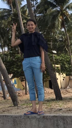 Thuynhu Le –
Lắng nghe mình noi            …..