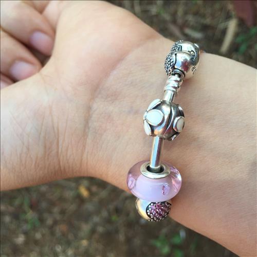 AN –
Không già, không xấu, không…..