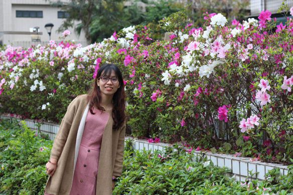 Lan Lan – Rất thích du lịch, ca hát.