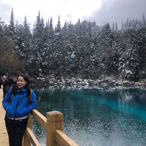 Trang Doan – Ben cạnhbinh
