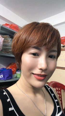 Cẩm Tú – Thân thiện, hoà đồng, yêu c…..nh thật.