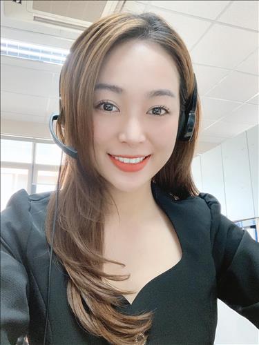 Thúy Hạnh –
Mạnh mẽ năng động, vừng…..