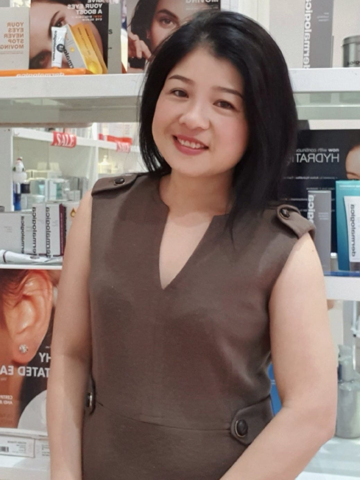 Trần Phương Thảo – Dịu dàng , giản dị , nhân h…..c giỏi .