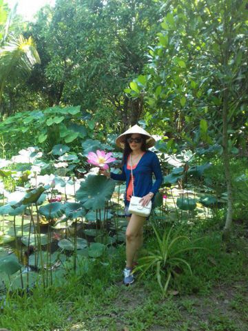 Marry Nguyen – Thich di du lich, swim, tap the duc….. nghe nhac