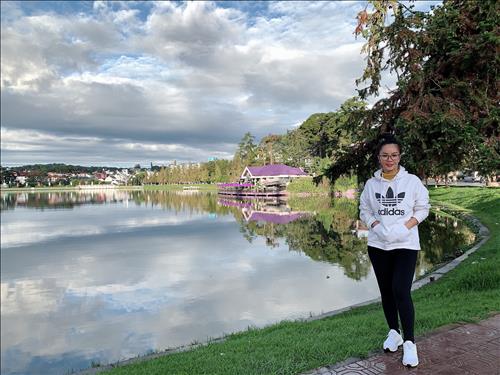 Thu Trang  –
thích tìm hiểu về kinh doan…..