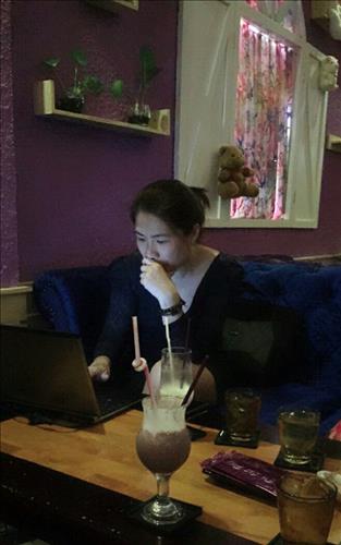 Huongebony –
Một người trầm tính, bìn…..