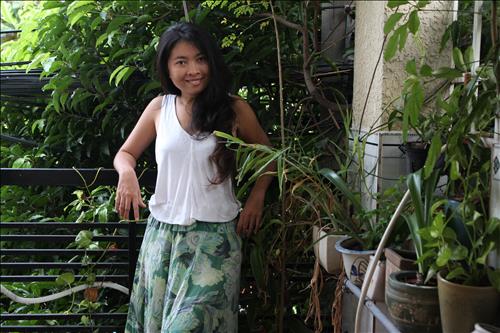 MM –
Tìm người đàn ông ít nói…..