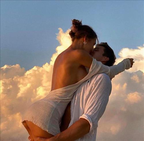 Minh –
Một gia đình trọn vẹn.   …..