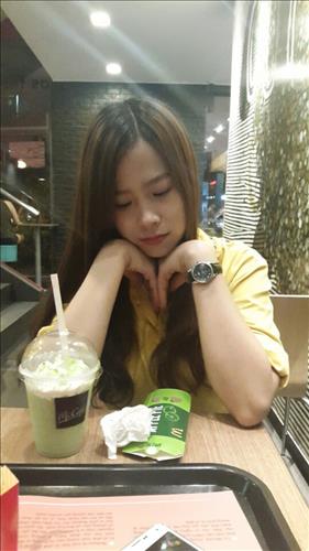 Mai Thảo –
nghiêm túc, vui tính          …..