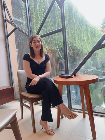 Hồng Nguyễn – Chân thành,sống tình cảm,…..u thương