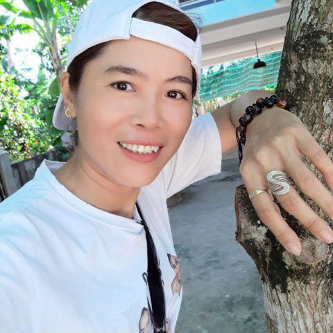 Lenhan – Thương  người.  Và  chân  thật