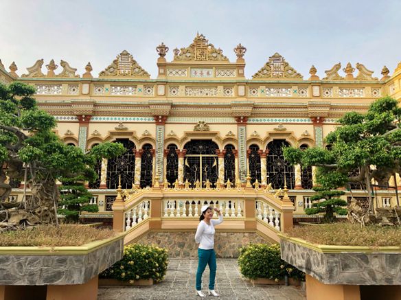 Hong Tham – Tôi có một cuộc sống giản….. ly hôn .