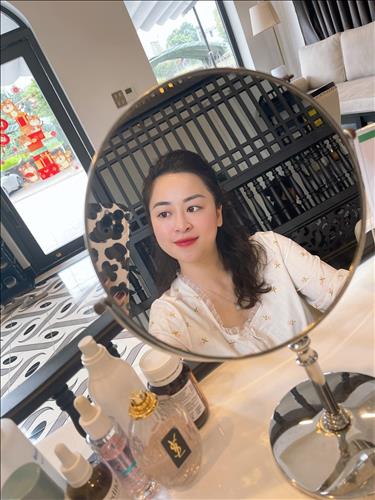 thúy nga –
chân thành trung thủy        …..