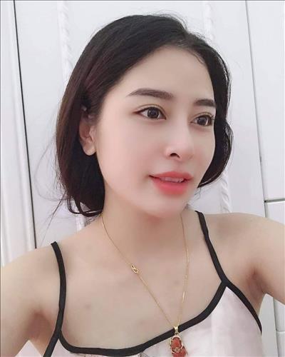 Nguyễn Thùy Dung –
Là 1 người đàn ông rộng …..