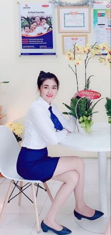 Ngân Lê – Hiện tại đang làm nhân viên Ngân Hàng