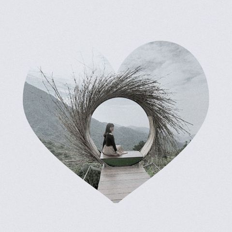 Vi – Vui vẻ, hoà đồng, sống tìn….. con cái.