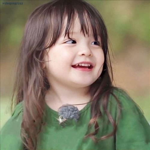 Nụ cười –
Em tìm buôn chuyện hàng ngà…..