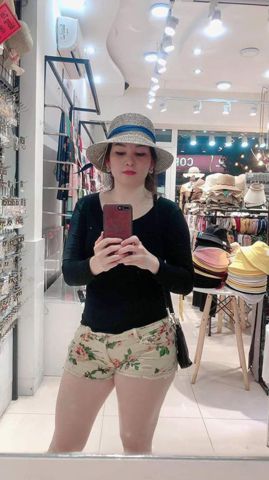 HONG NGOC – Giàn dị chất phác hiền hòa