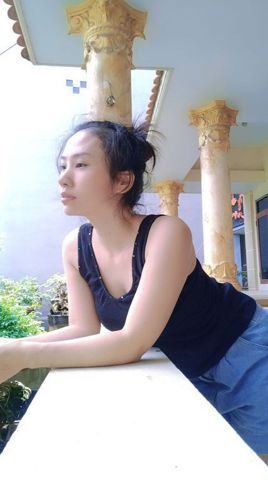 H.chinh – . tìm một người.