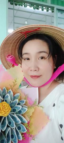 Cherry Lê. – Vui vẻ. Chân thành.