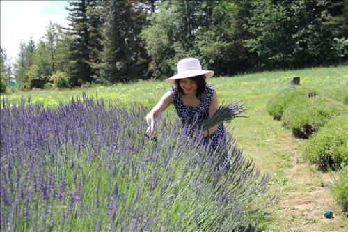 Yumi  –
Mot nguoi co Cung so thich       …..