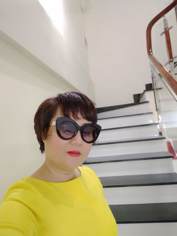 Hạnh – Đằm thắm