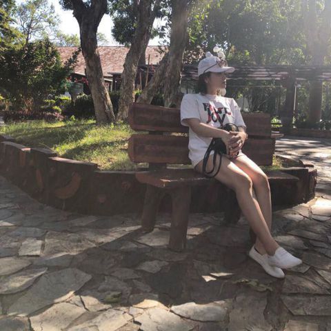 Ha Tran – Don gian .chan that