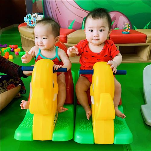 Uyển Nghi Tỷ Tỷ –
– thích chăm sóc người khá…..