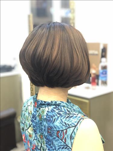 Thái –
Vui vẻ, hoà nhã, tuổi từ …..