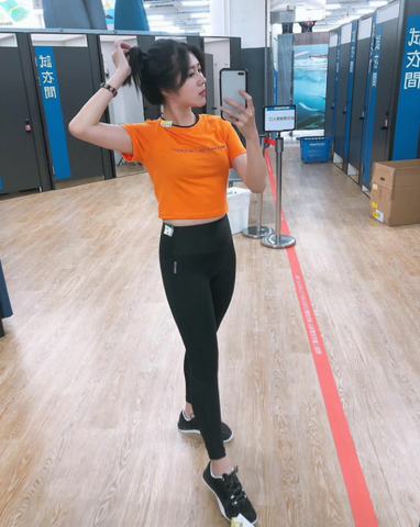 Nana – ..that you have a thousand reasons to smile