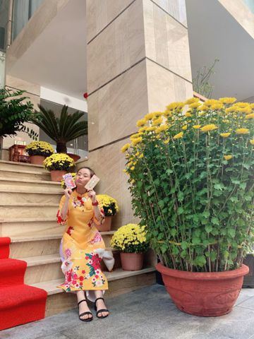 Mini Nguyen – Hi!!!
Xin chào, I’m Mini Nguye…..rong girl.