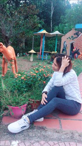 thuy hoang –
Có mọi đức tính tốt     …..