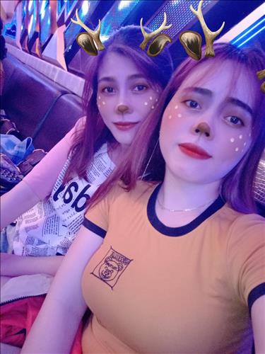 Xá xị –
Vui vẻ , hòa đồng, thật l…..