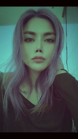 Amanda Đinh – Cuộc sống vui vẻ hoà đồng