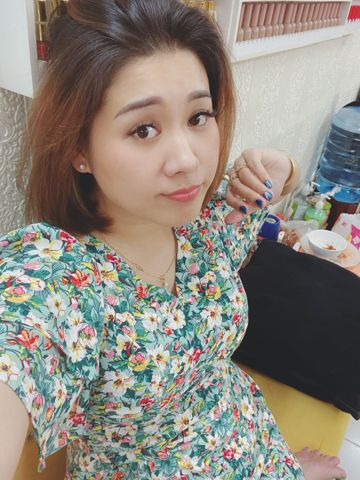 Jenny Nguyễn – Hoà đồng , vui vẻ, thích sự thuỷ chung