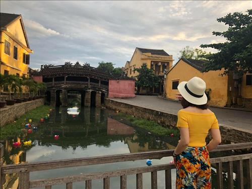 Trần như Nguyệt –
Bạn nam trên 40t xloi các em …..