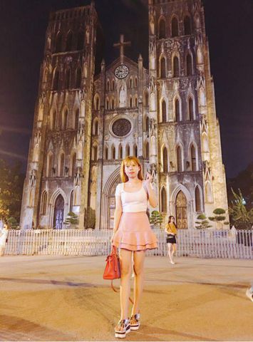 Anh Anh – Chân thành . Chu đáo . Giản d…..n đại .