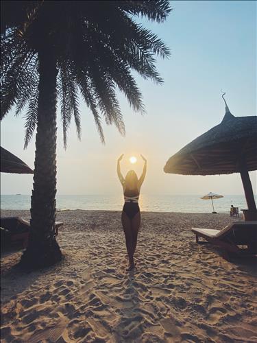 Rosiele –
Tìm người sâu sắc , hài h…..