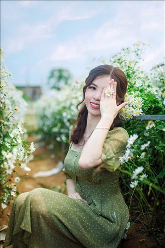 Cô gái nhỏ –
Ng hiền lành tốt bụng,ấm…..