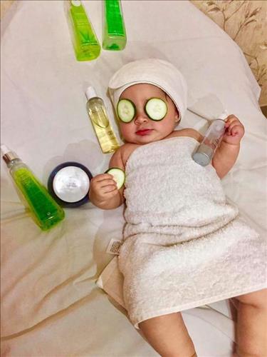 mai ngoc Uyen –
Chín chắn. Lắng nghe        …..