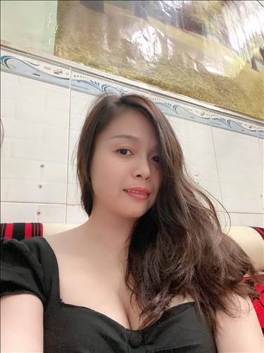 Hiền Huỳnh –
Cái em cần là một người …..