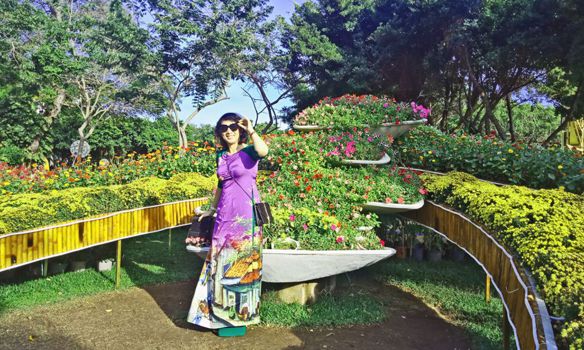 Huê – Mình là người chân thành , k…..hể thao.